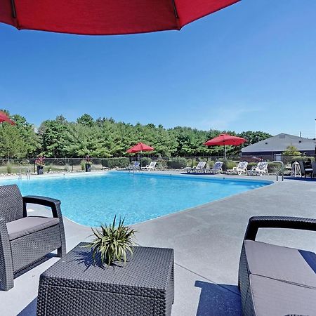 Blue Creek Inn Waretown Екстериор снимка