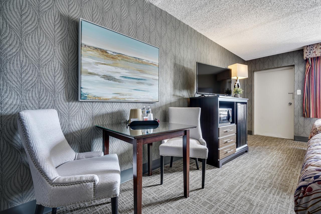 Blue Creek Inn Waretown Екстериор снимка